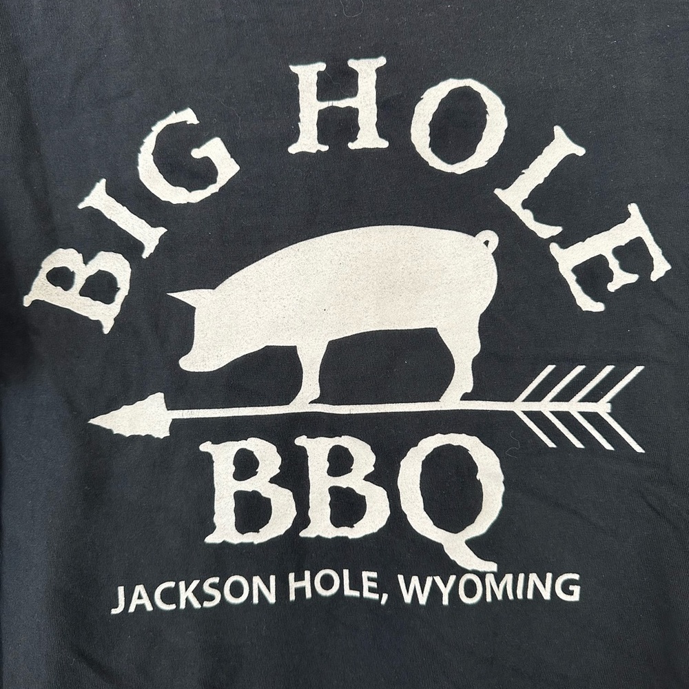 Smoke this… BBQ graphic tee size L